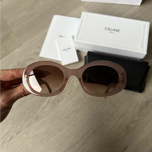 CELINE TRIOMPHE Sunglasses - Picture 5 of 7
